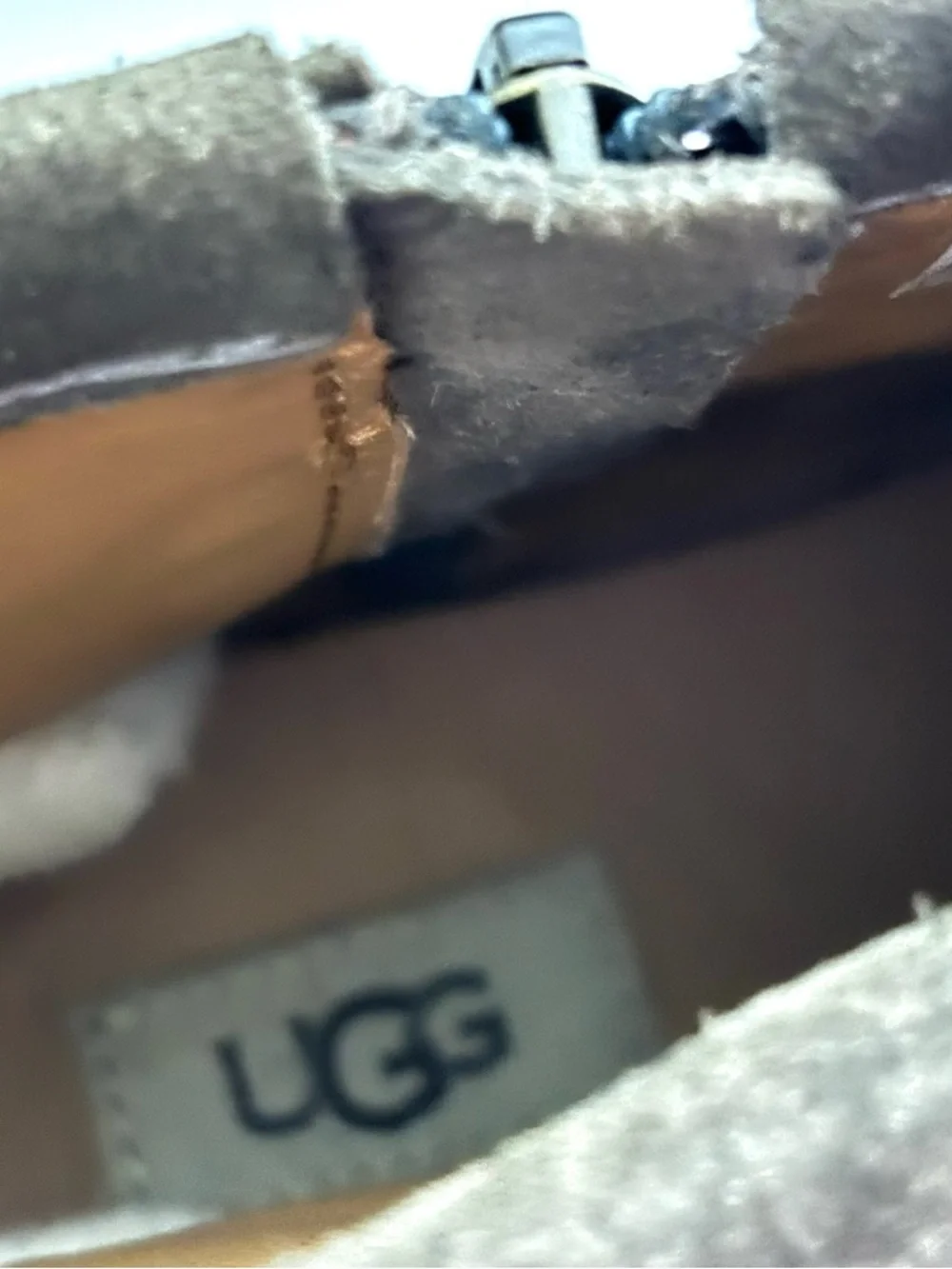 UGG olive green